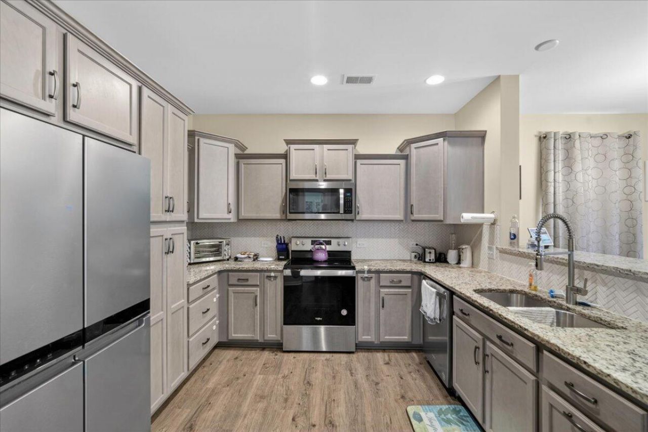 426 Thoroughbred Drive Photo 11