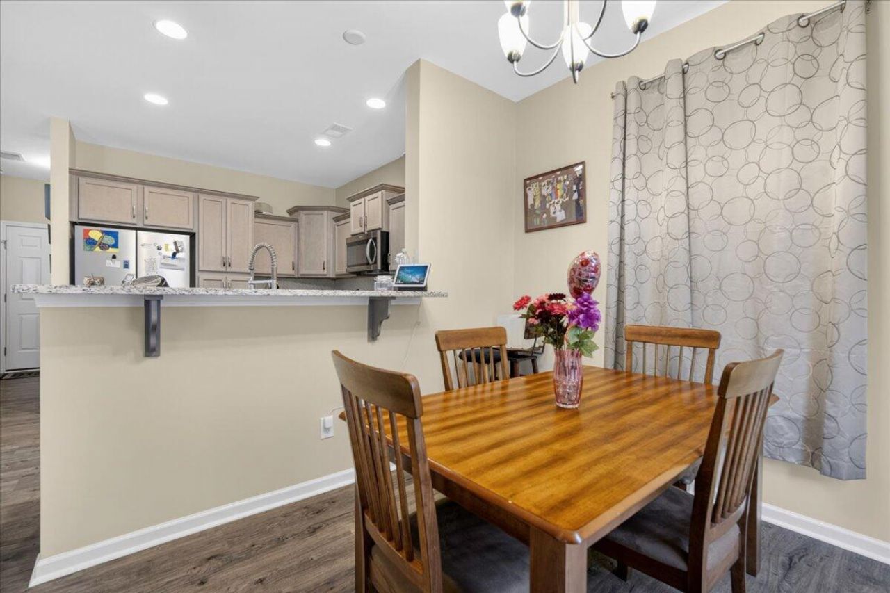 426 Thoroughbred Drive Photo 12
