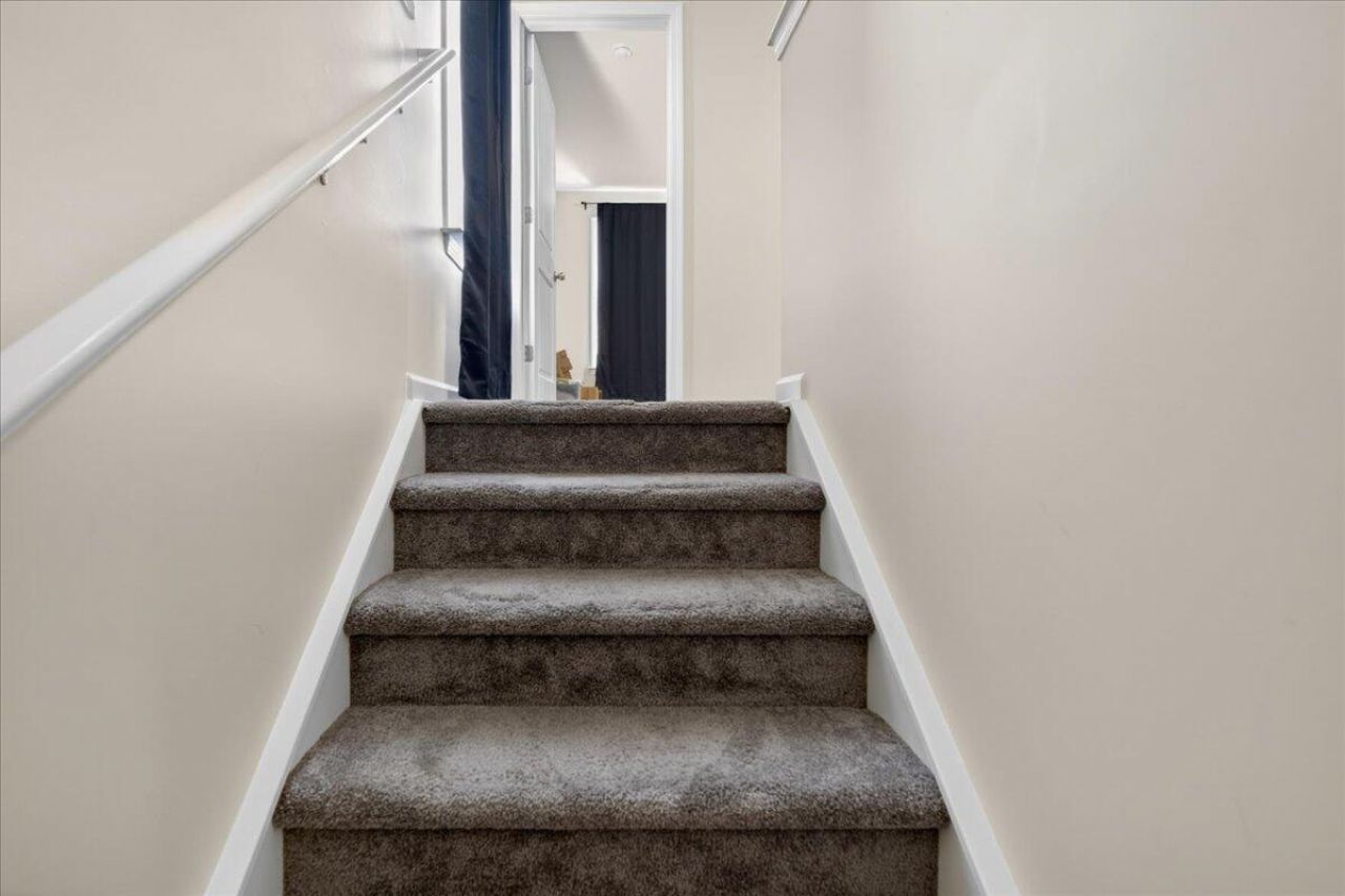 426 Thoroughbred Drive Photo 16