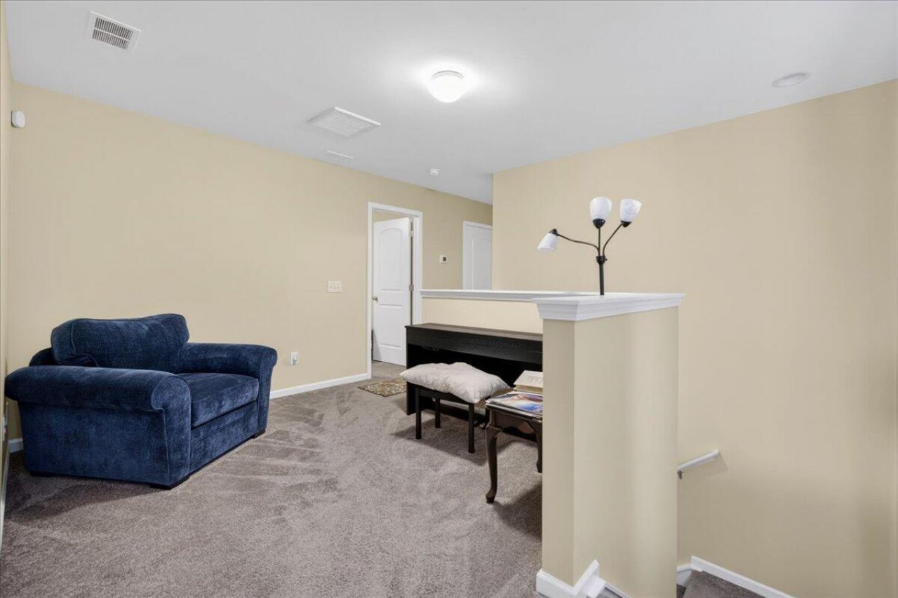 426 Thoroughbred Drive Photo 17