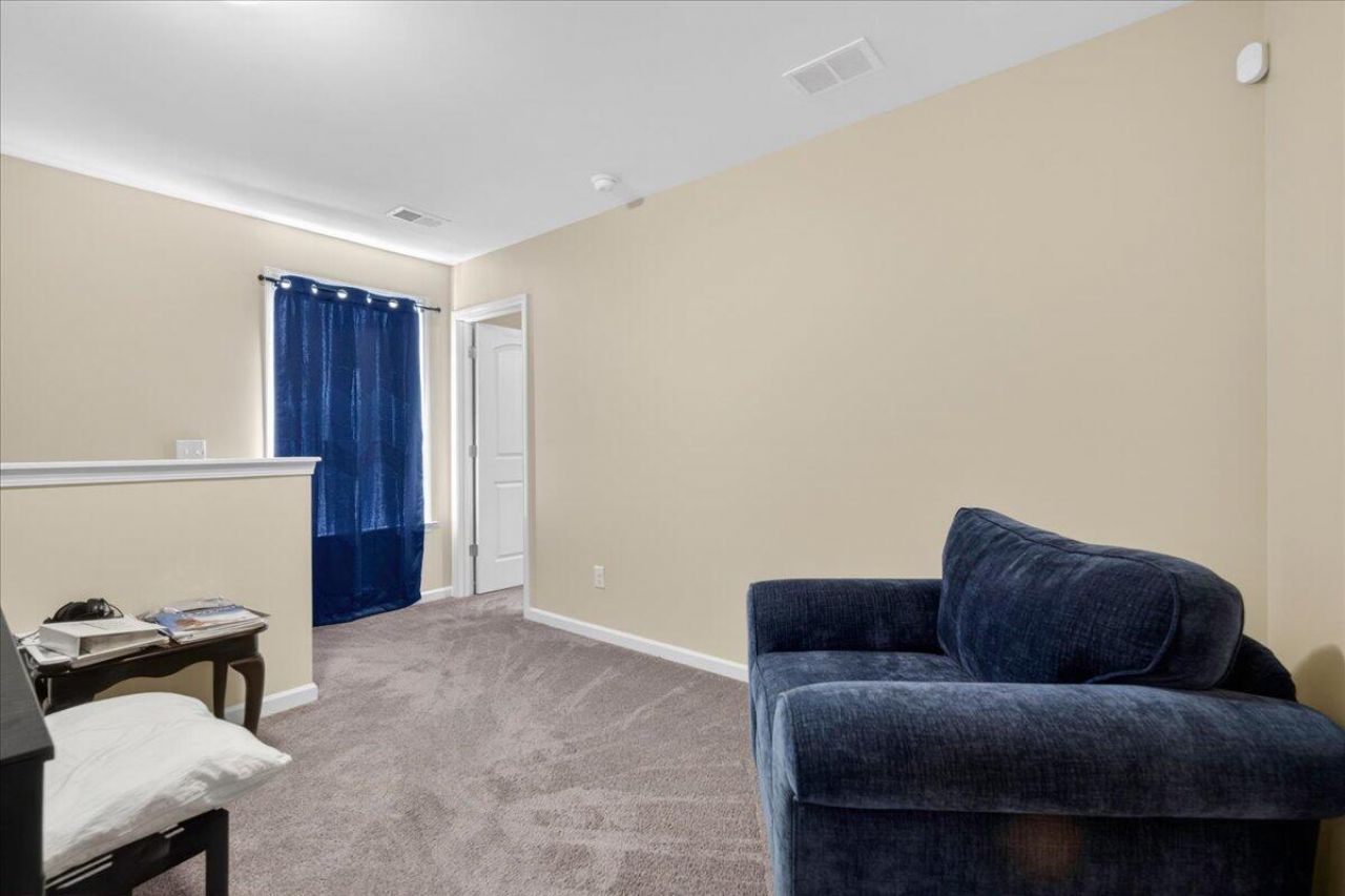 426 Thoroughbred Drive Photo 18