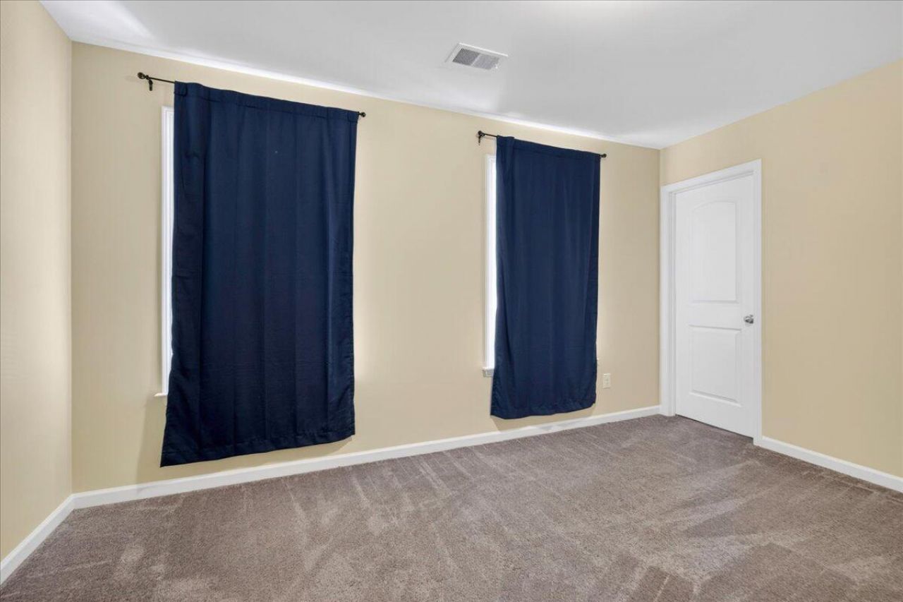 426 Thoroughbred Drive Photo 19