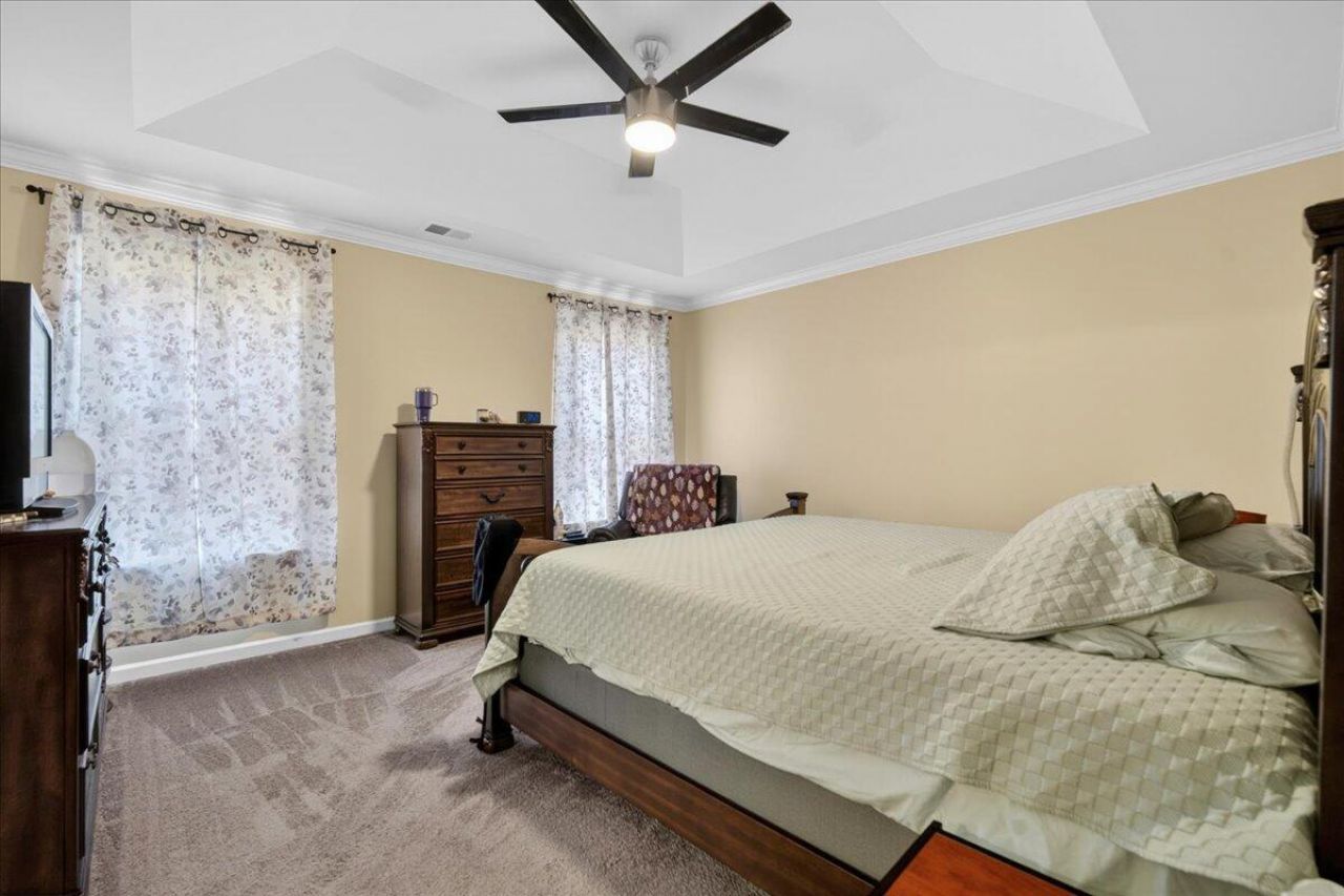 426 Thoroughbred Drive Photo 28