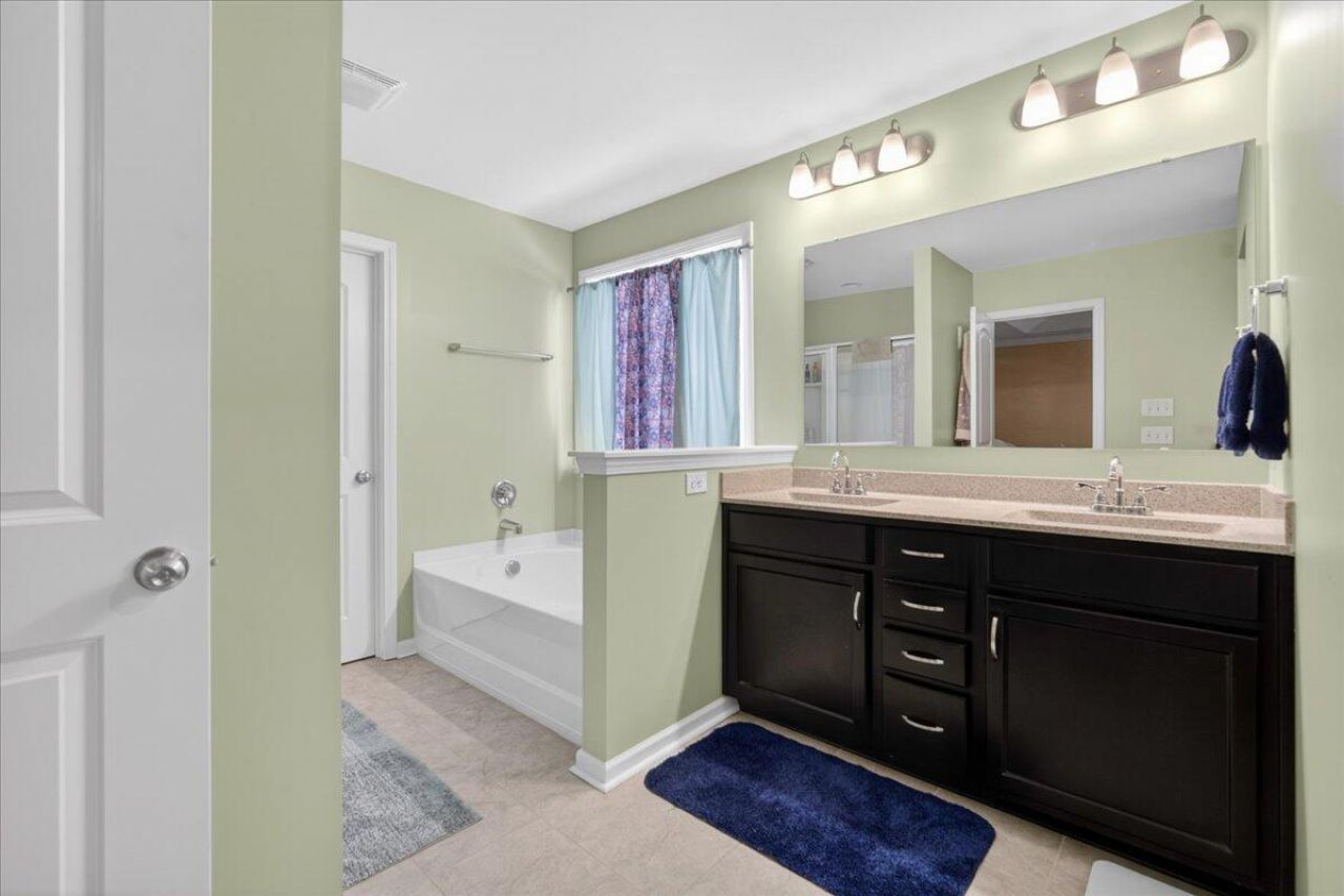 426 Thoroughbred Drive Photo 30