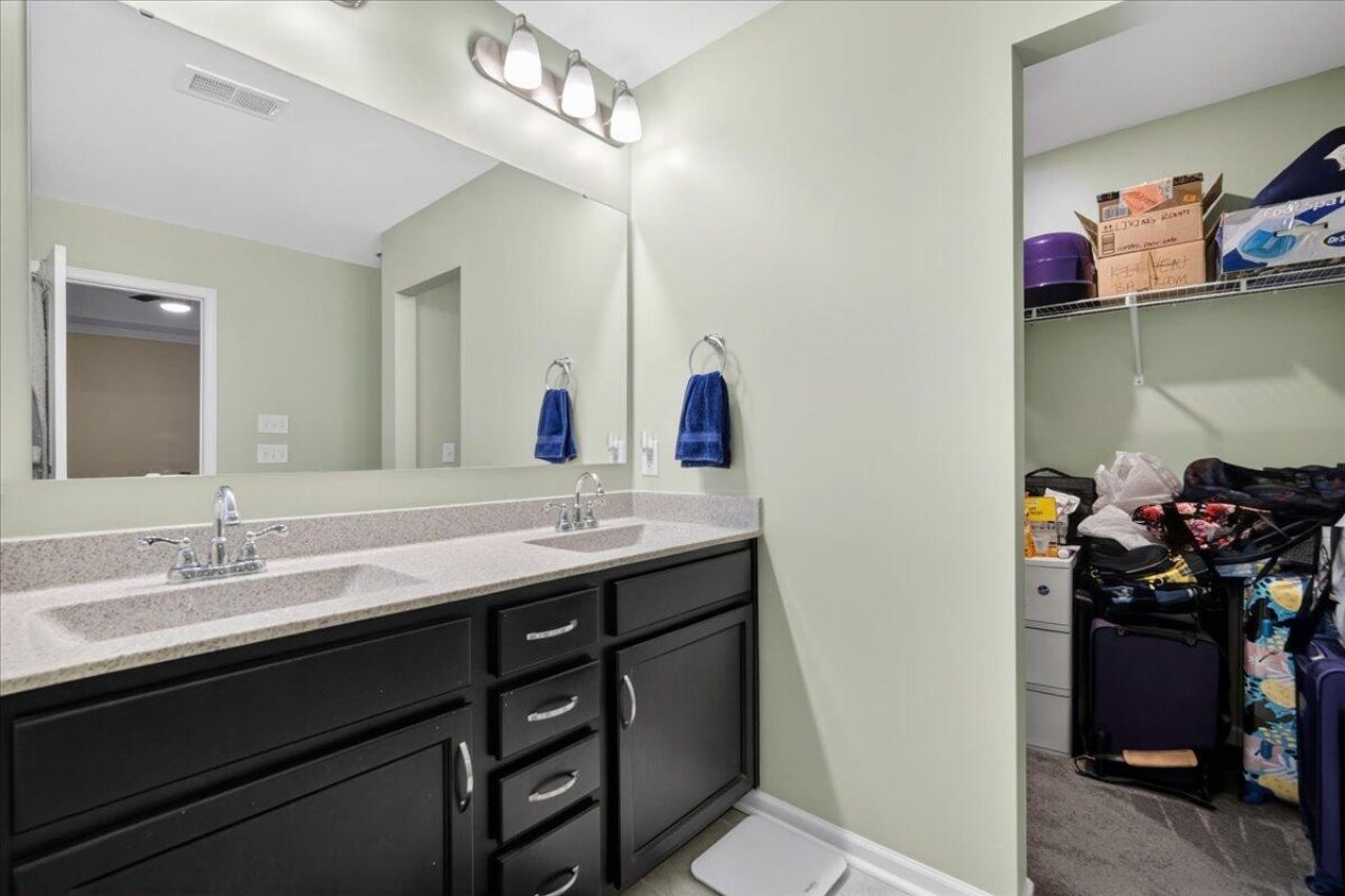 426 Thoroughbred Drive Photo 31