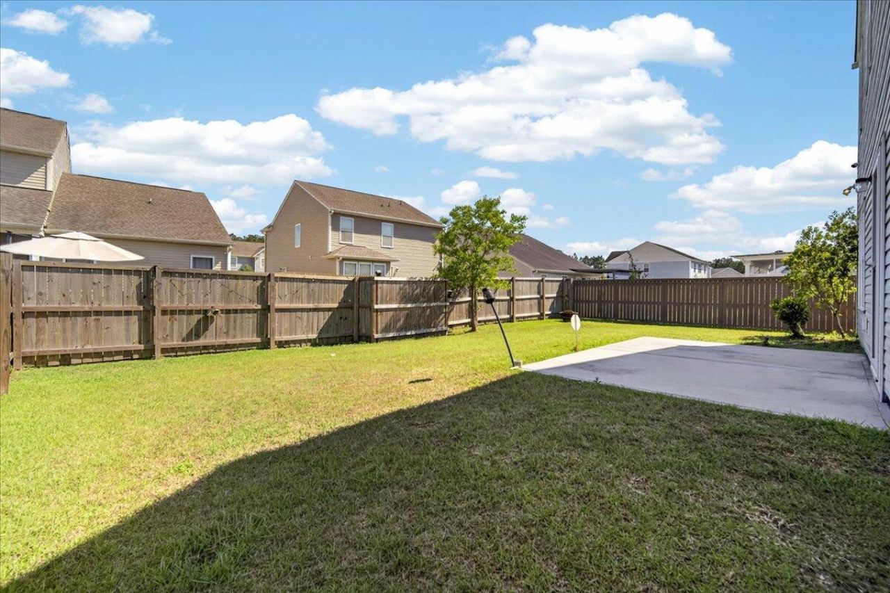 426 Thoroughbred Drive Photo 37