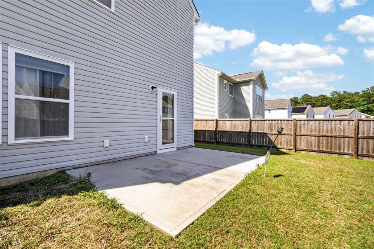 426 Thoroughbred Drive Photo 40