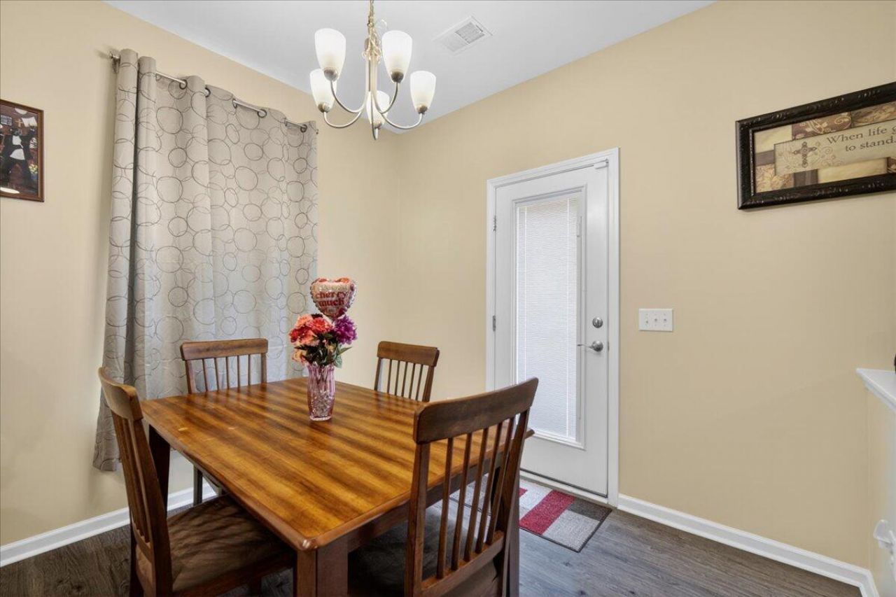 426 Thoroughbred Drive Photo 9