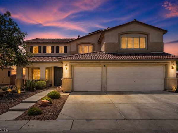 1921 Moonlight Bluff Avenue , North Las Vegas, NV 89084