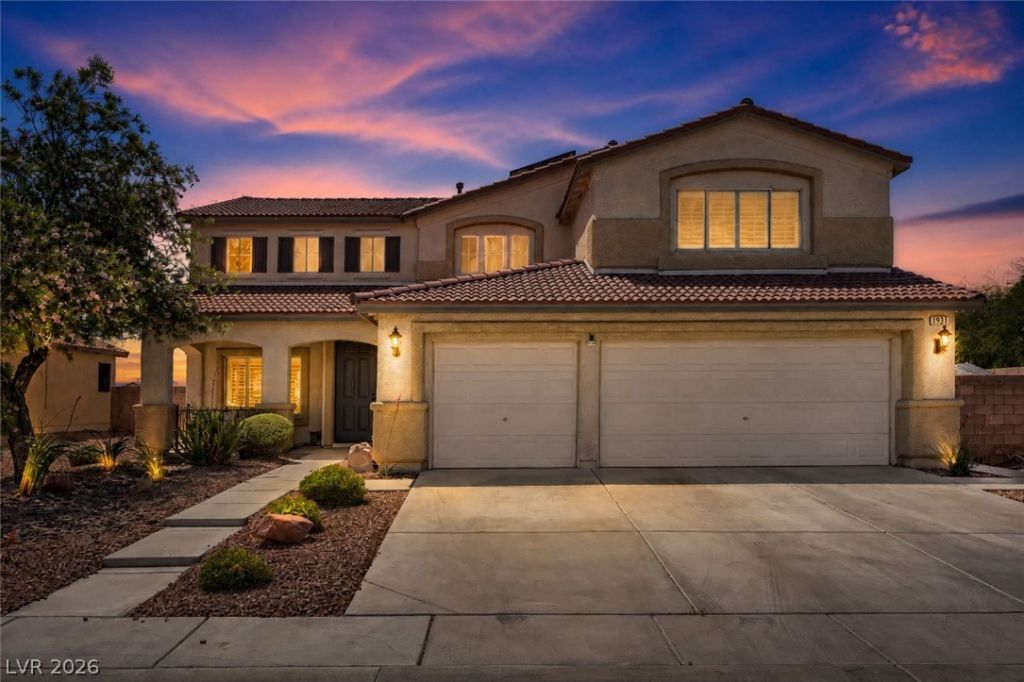 1921 Moonlight Bluff Avenue, North Las Vegas, NV 89084 Main Photo