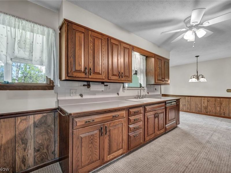 5843 Louise Avenue NW, Champion, OH 44483 Photo 11