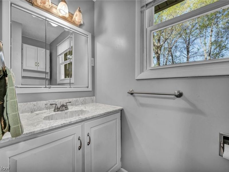 5843 Louise Avenue NW, Champion, OH 44483 Photo 27