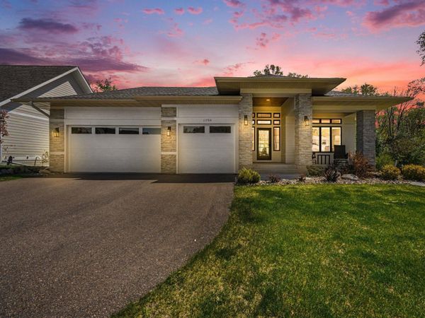 11784 Azure Lane, Inver Grove Heights, MN 55077