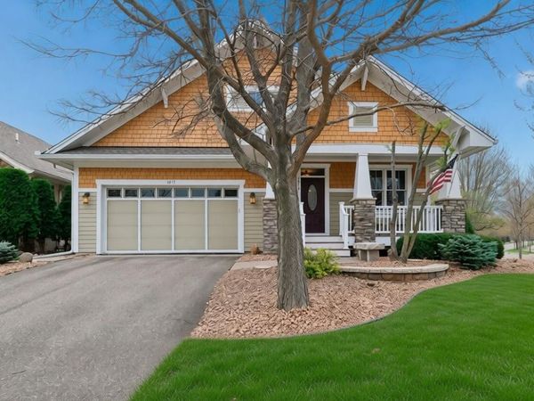 1317 Waters Path, Woodbury, MN 55129