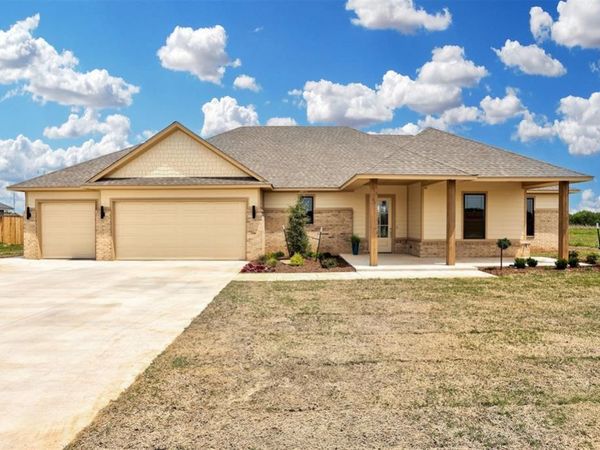 1026 Maverick Pass, Piedmont, OK 73078