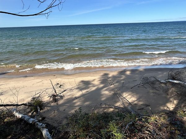33010 W Wildcat RD, Paradise, MI 49768