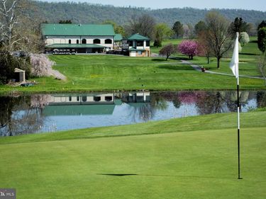 1724 PA ROUTE 25, MILLERSBURG, PA 17061