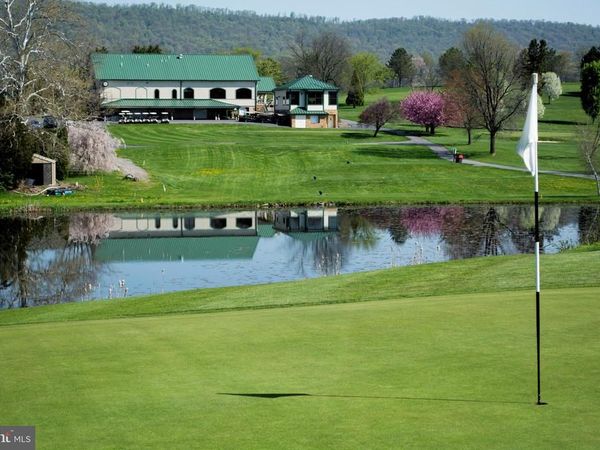 1724 PA ROUTE 25 , MILLERSBURG, PA 17061