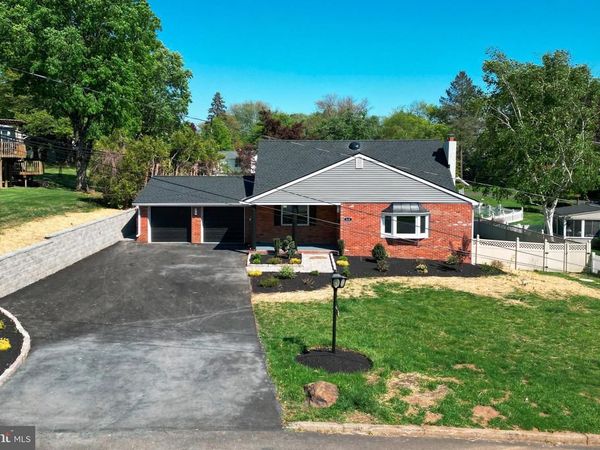 248 PENNCREST DRIVE , LANGHORNE, PA 19047