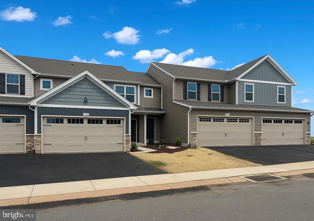 7268 White Oak Boulevard , Harrisburg, PA 17112 Main Photo