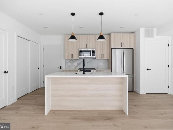 208 VINE STREET , Unit 2E, PHILADELPHIA, PA 19106