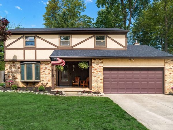 208 Parkwood Avenue , Pickerington, OH 43147
