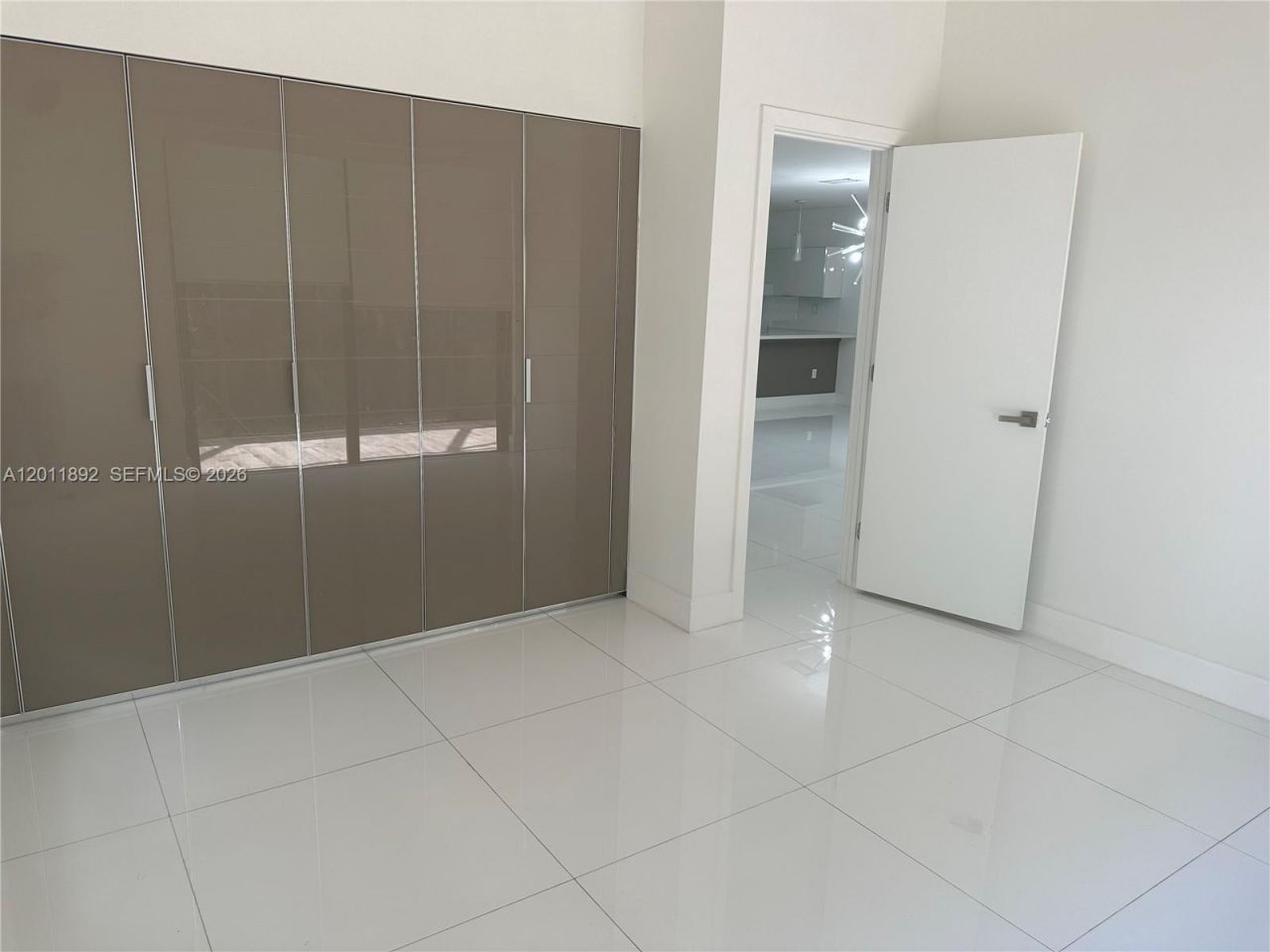 9871 NW 52nd Ln , Doral, FL 33178 Photo