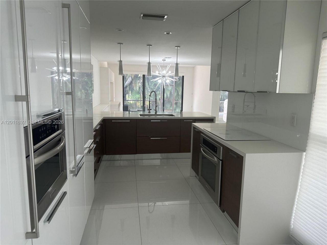9871 NW 52nd Ln , Doral, FL 33178 Photo