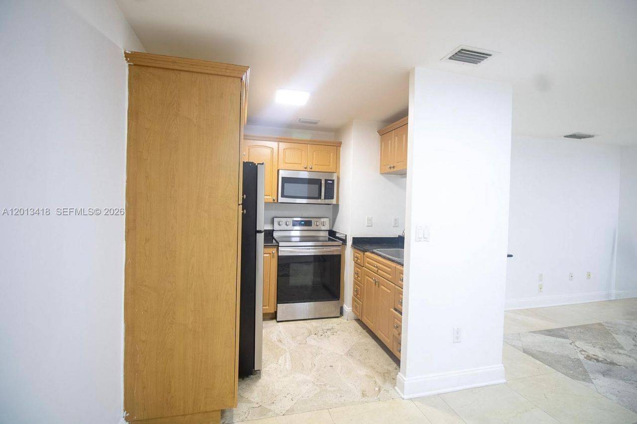 15629 SW 73 , Unit 9-4, Miami, FL 33193 Photo