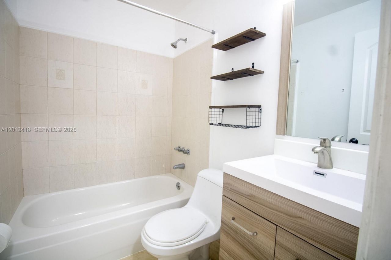 15629 SW 73 , Unit 9-4, Miami, FL 33193 Photo