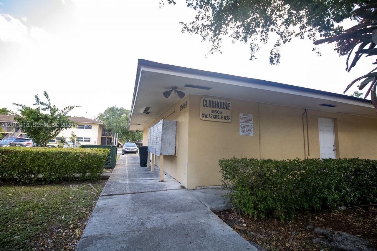 15629 SW 73 , Unit 9-4, Miami, FL 33193 Photo
