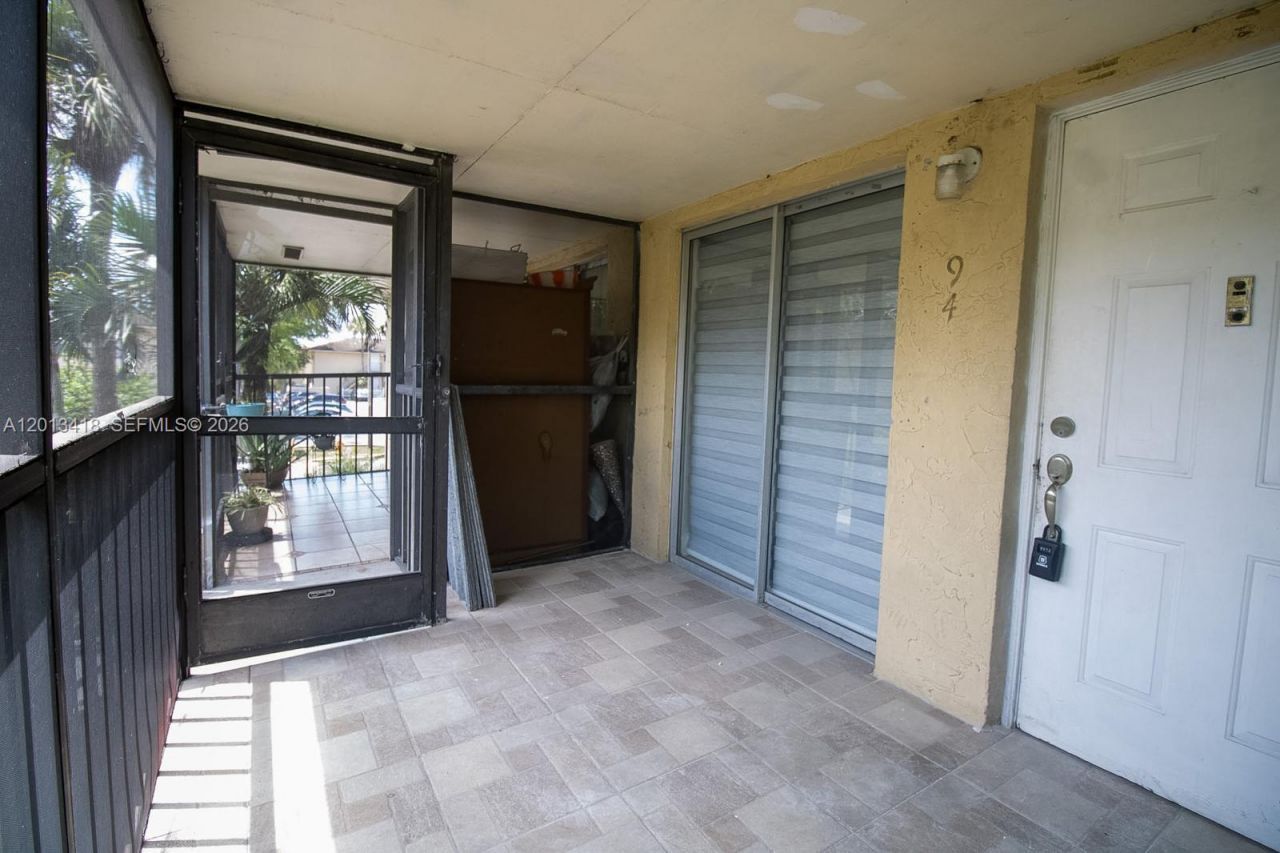 15629 SW 73 , Unit 9-4, Miami, FL 33193 Photo