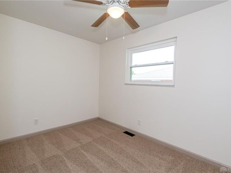 1609 Kathy Lane, Miamisburg, OH 45342 Photo 22