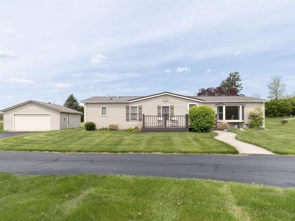 11193 E Baseline Road, Avilla, IN 46710