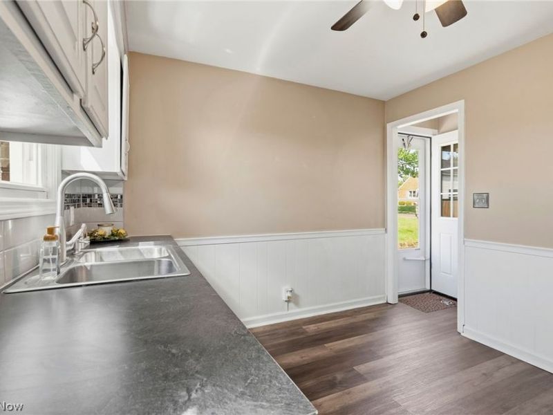 1437 Deville Avenue NW, Canton, OH 44708 Photo 8