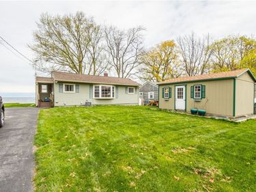 15631 Thompson Drive, Kent, NY 14477