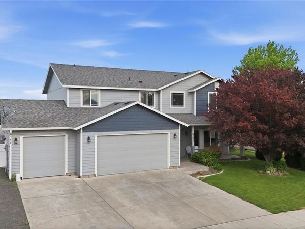 802 Willow Avenue NE, Quincy, WA 98848
