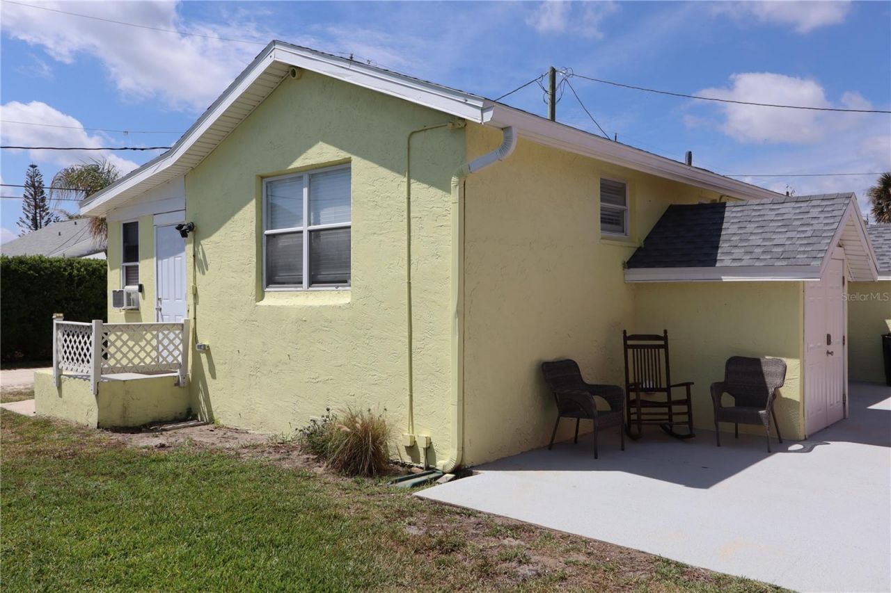 835 E 24th Avenue, Unit 111, New Smyrna Beach, FL 32169 Photo