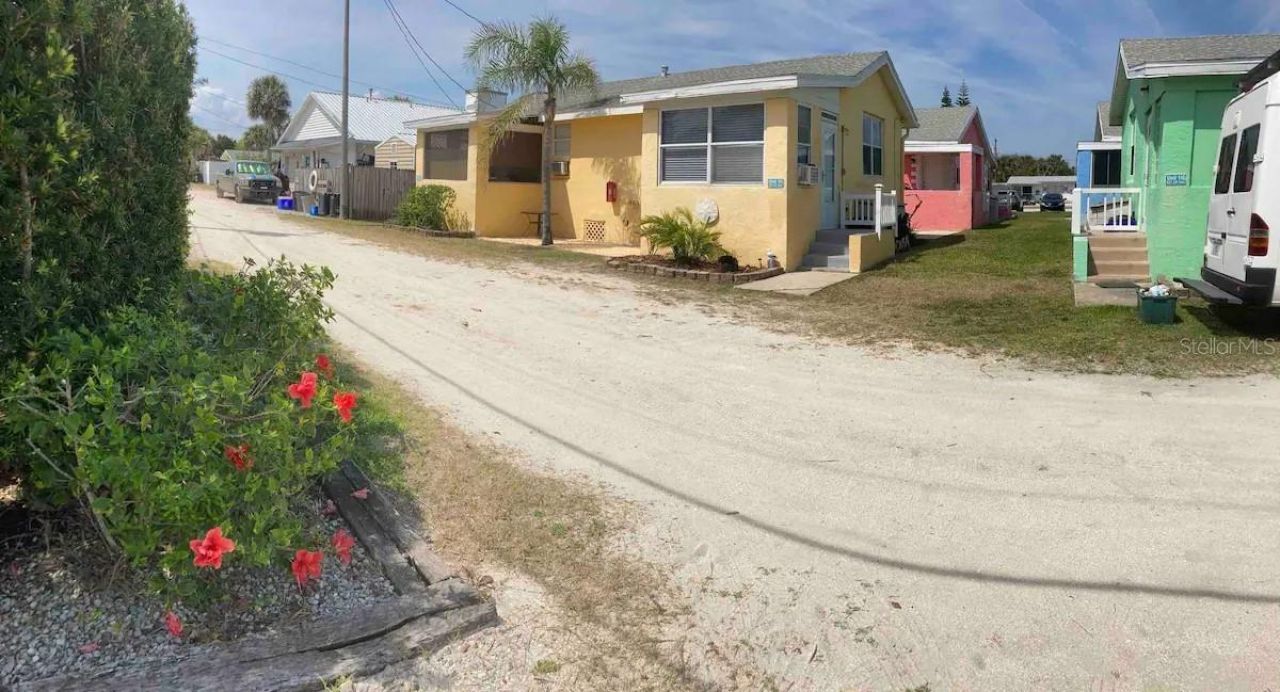 835 E 24th Avenue, Unit 111, New Smyrna Beach, FL 32169 Photo