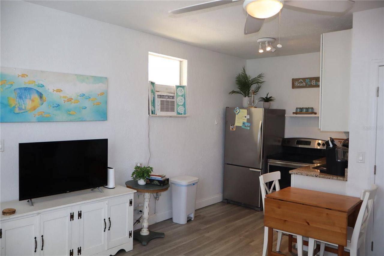 835 E 24th Avenue, Unit 111, New Smyrna Beach, FL 32169 Photo