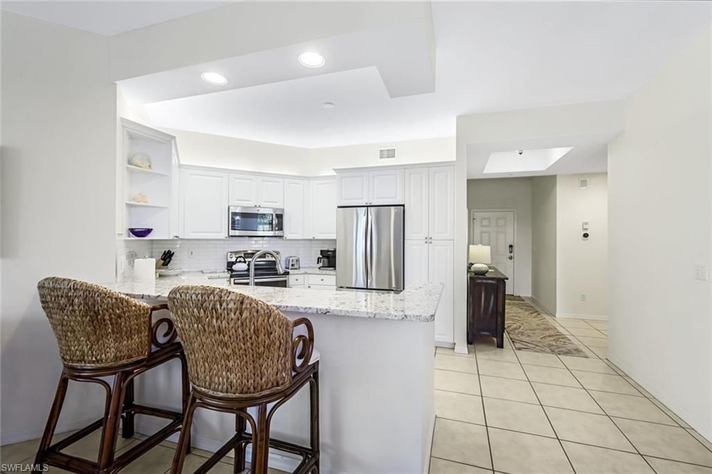 470 Launch Cir , Unit V301, Naples, FL 34108 Photo