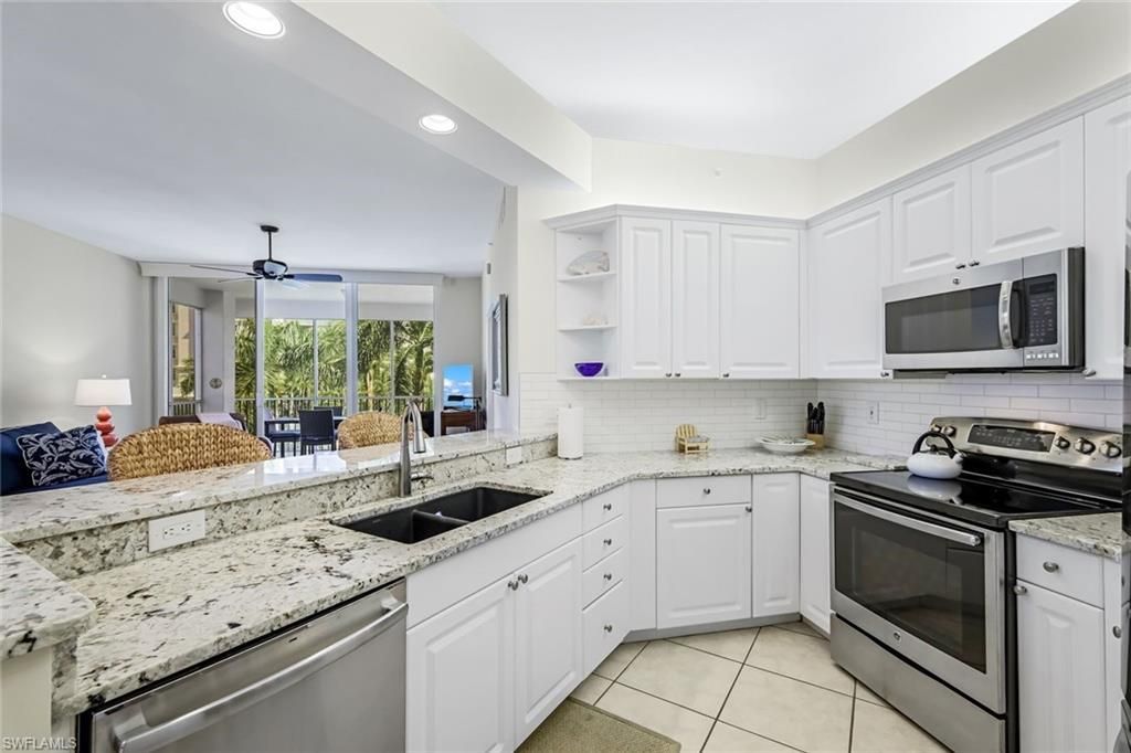 470 Launch Cir , Unit V301, Naples, FL 34108 Photo