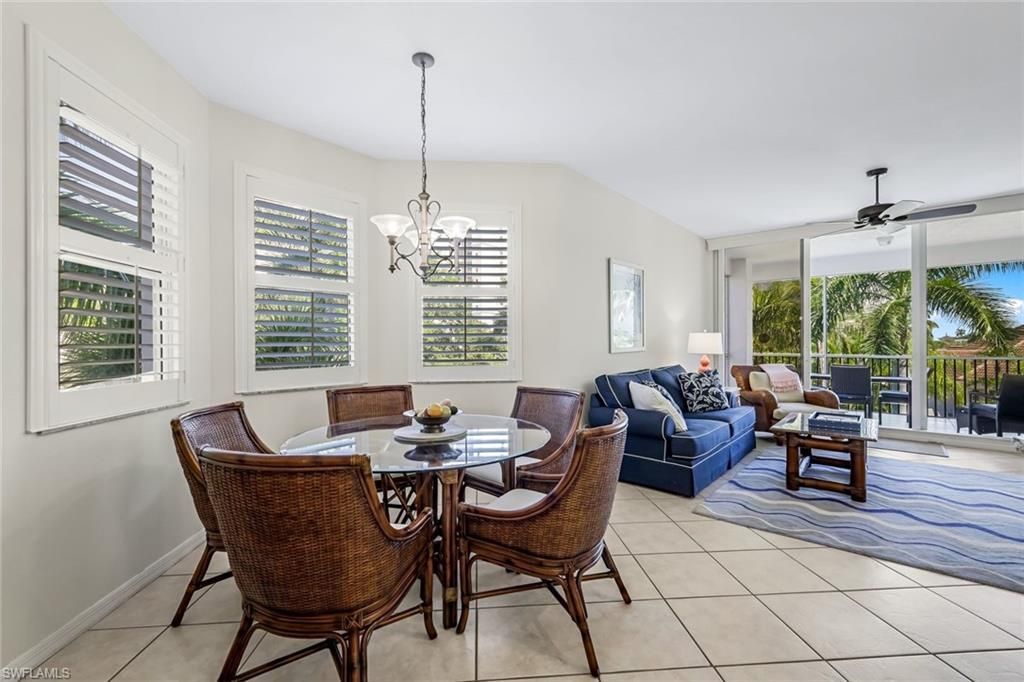 470 Launch Cir , Unit V301, Naples, FL 34108 Photo