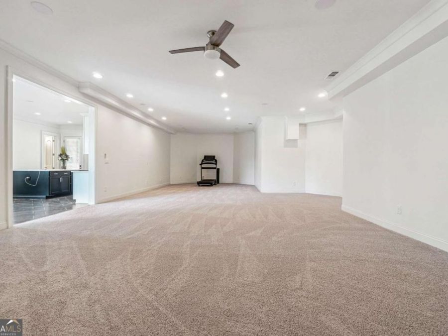 Property Image 64