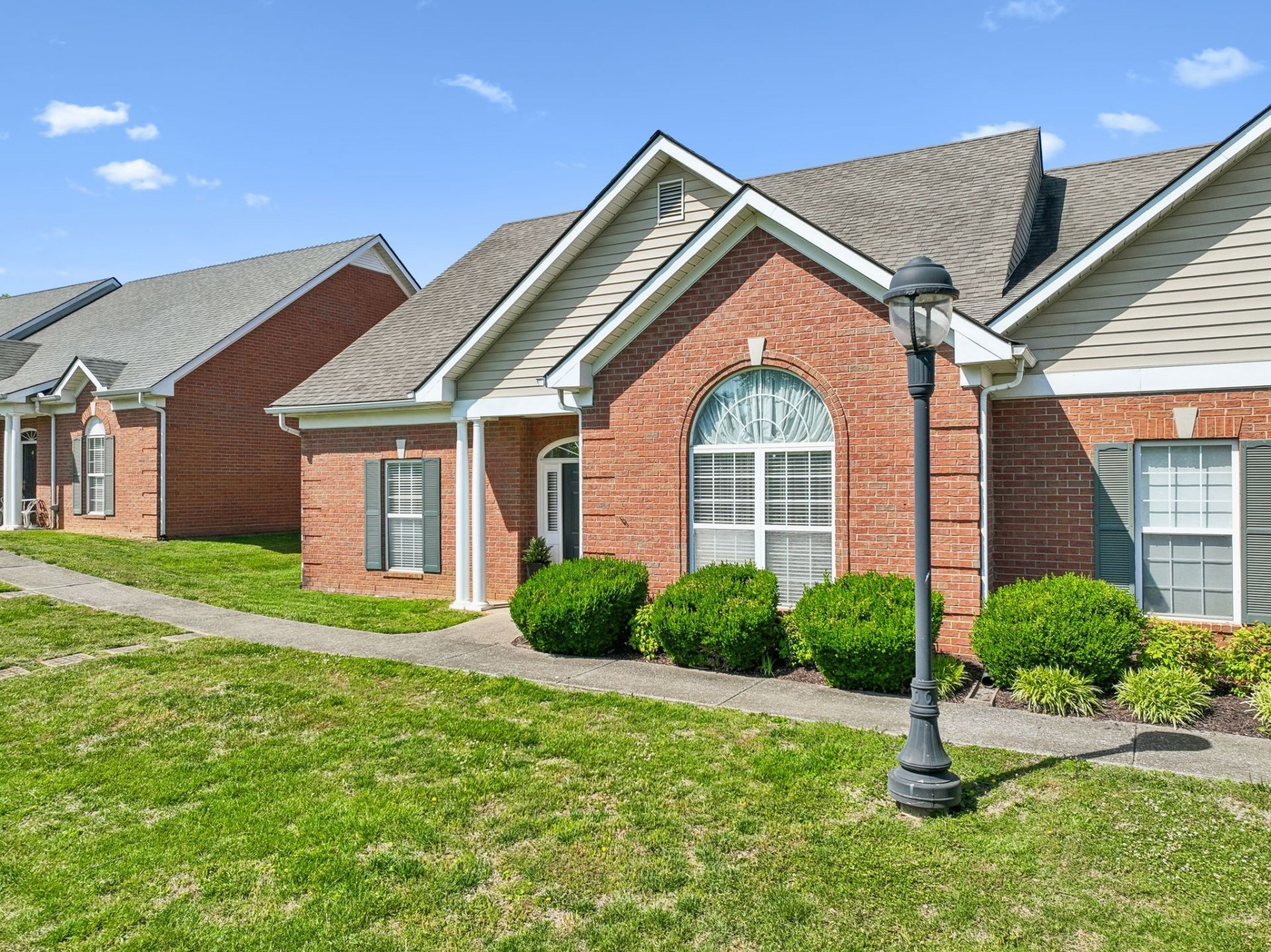 6 Bradley Ct , Lebanon, TN 37087 Main Photo