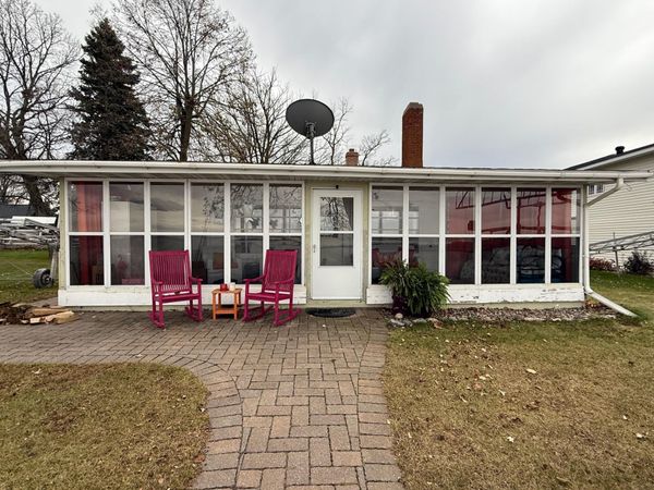 1590 W Lake Drive , Detroit Lakes, MN 56501