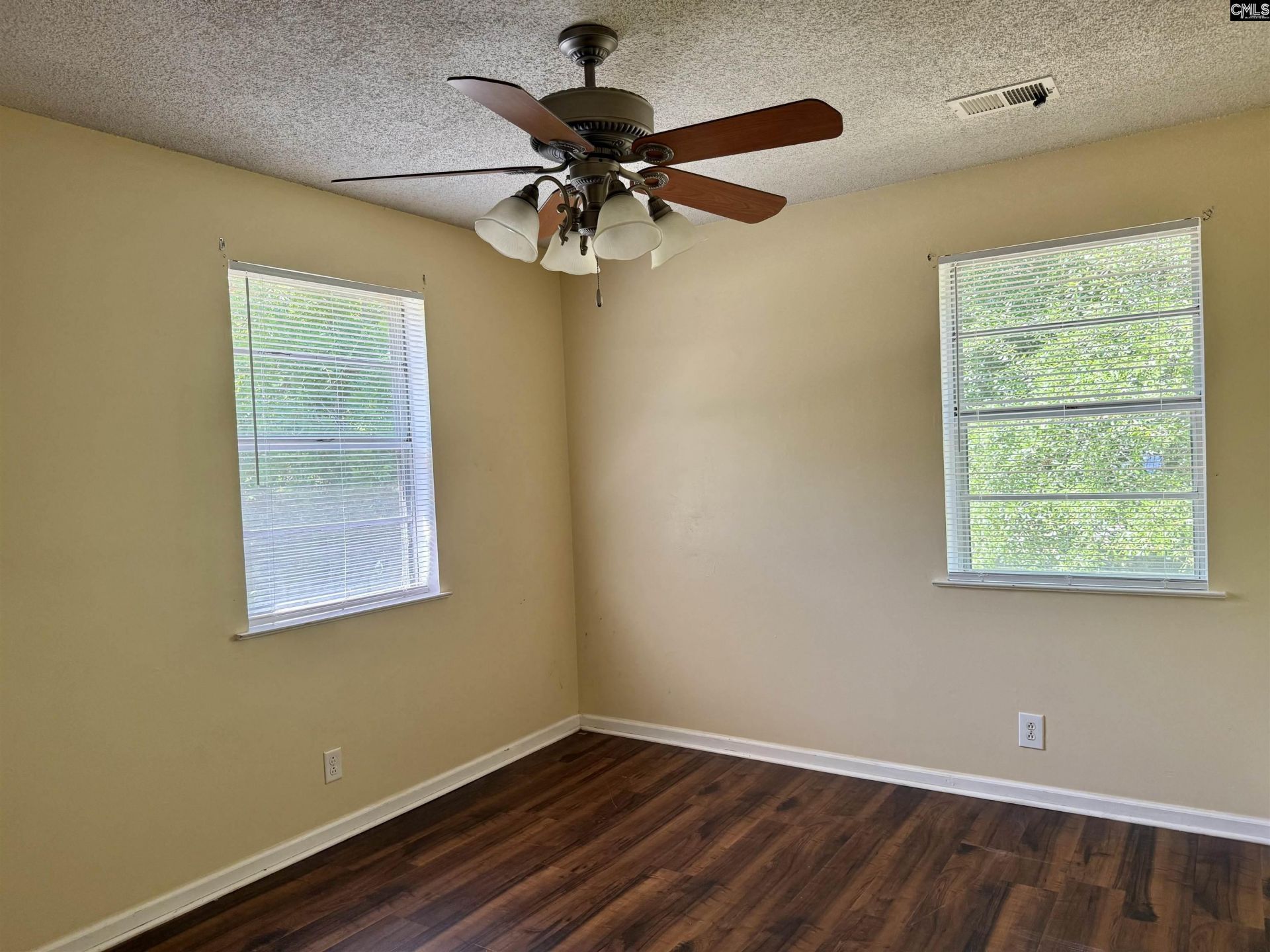 5834 Old Leesburg Road Photo 11