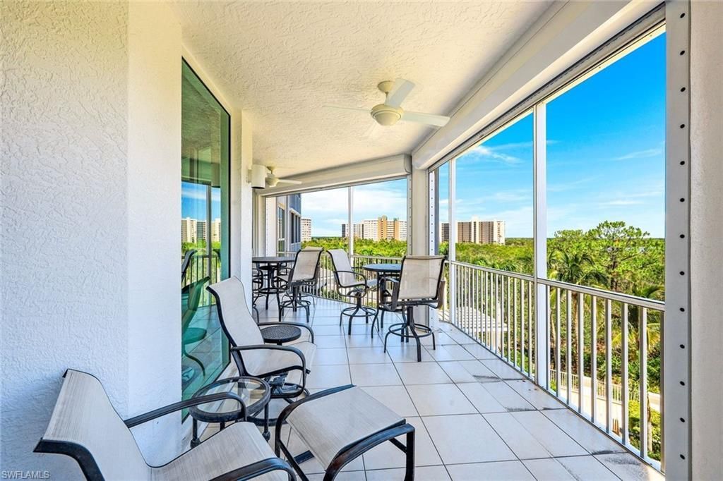 325 Dunes Blvd, Unit 406, Naples, FL 34110 Photo
