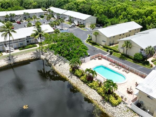 4621 Bayshore DR , Unit Q3, NAPLES, FL 34112