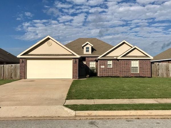 6014 S 36th Street , Rogers, AR 72758